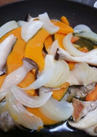フライパンで簡単！野菜と茸のアヒージョ