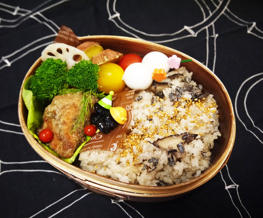 さといもと椎茸の秋の炊き込みご飯の画像