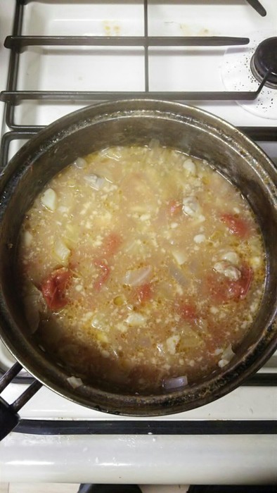 冬にピッタリ♪ミニトマトと鶏肉のスープの写真