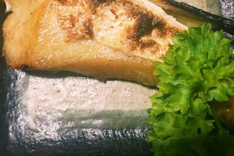 鰤王 脂のります 鰤かま塩焼き レシピ 作り方 By 鹿児島県長島町 クックパッド 簡単おいしいみんなのレシピが358万品