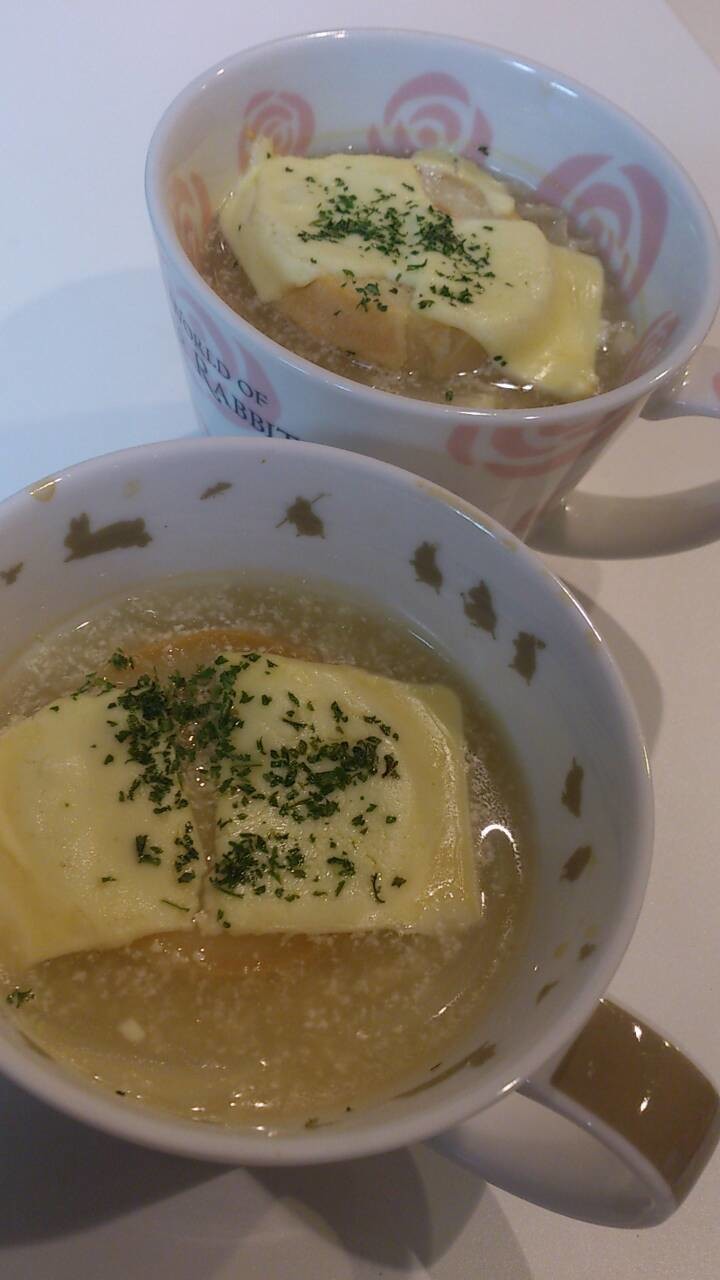 中華風オニオングラタンスープの画像