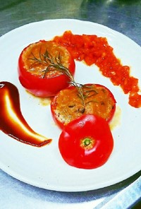 ジューシー肉汁溢れるトマトバーグファルシ