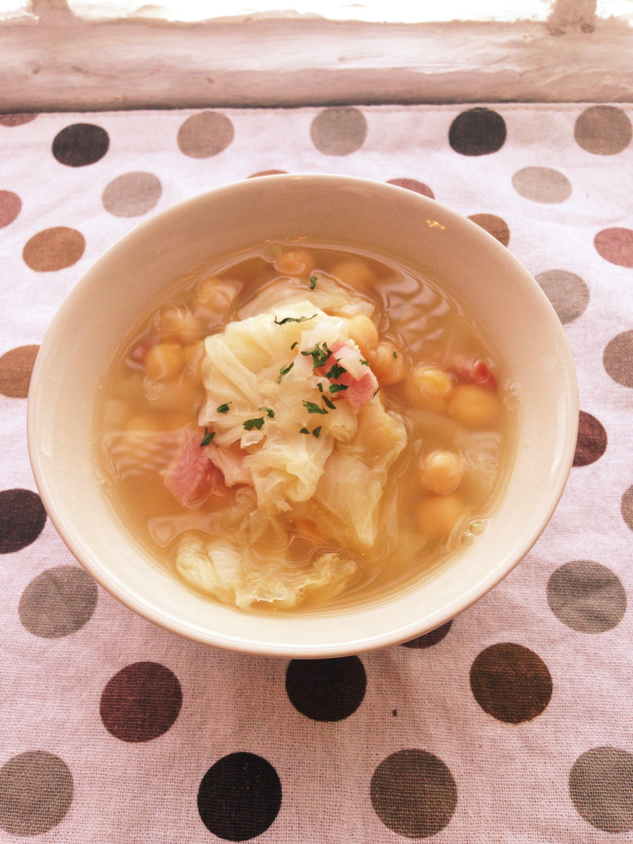 ひよこ豆と白菜のスープの画像