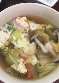 ぱぱっ白菜ときのことカニかまの中華スープ
