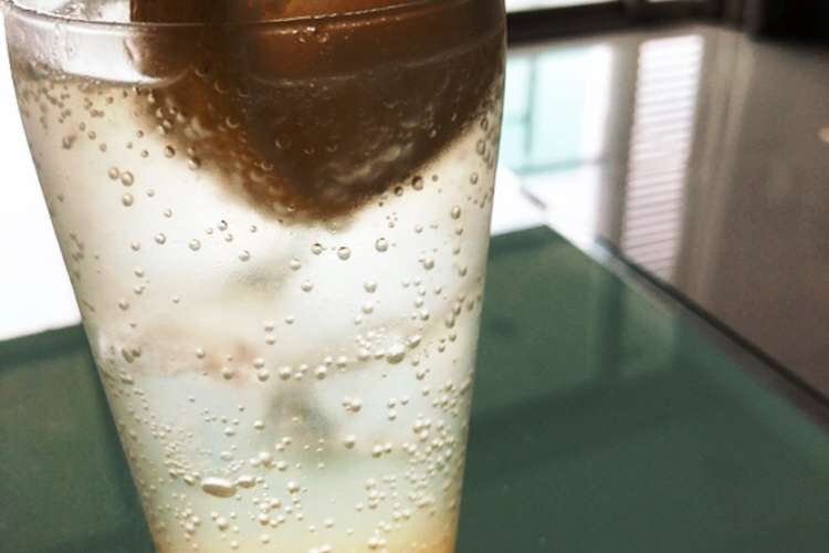 小さな幸せ 黄金色のはちみつレモネード レシピ 作り方 By みいこ９２９ クックパッド 簡単おいしいみんなのレシピが349万品