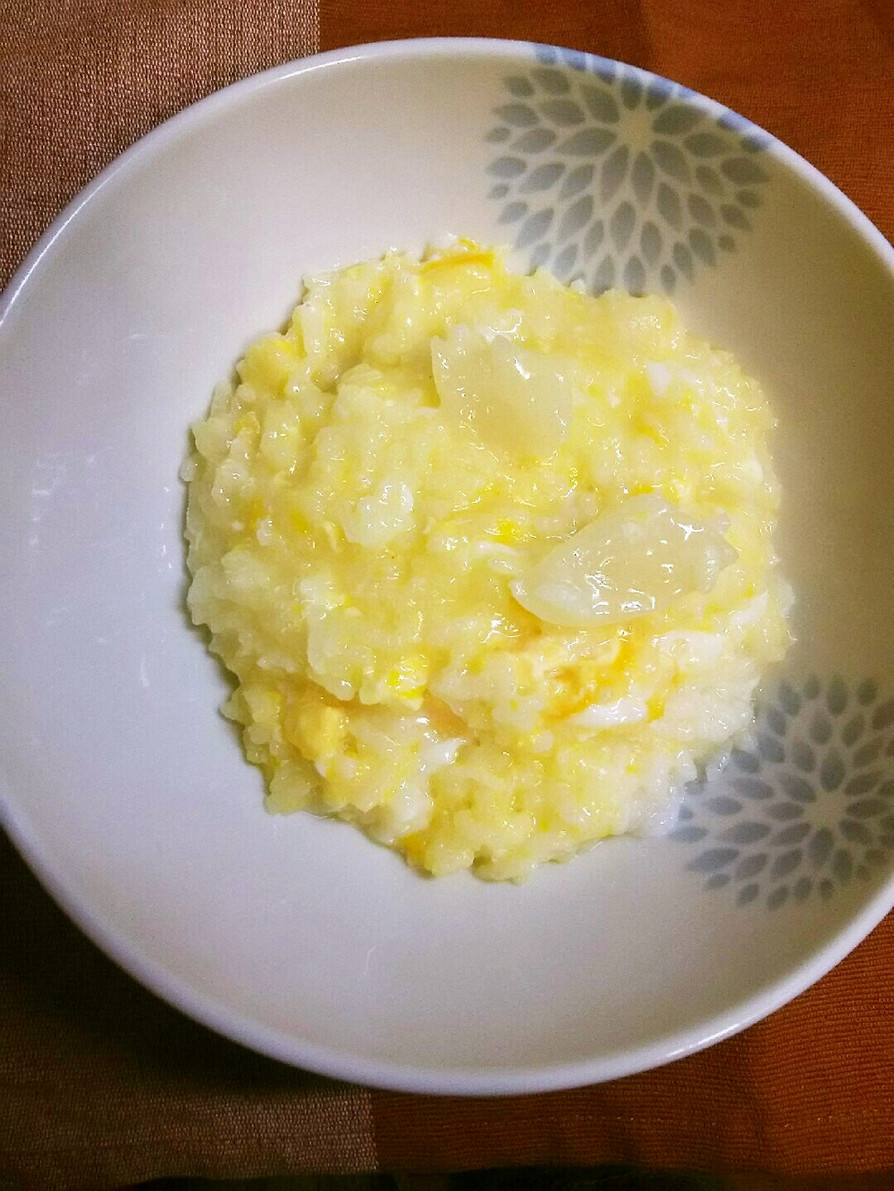 体に優しい♥生米から炊くかぶ＆卵粥♪の画像