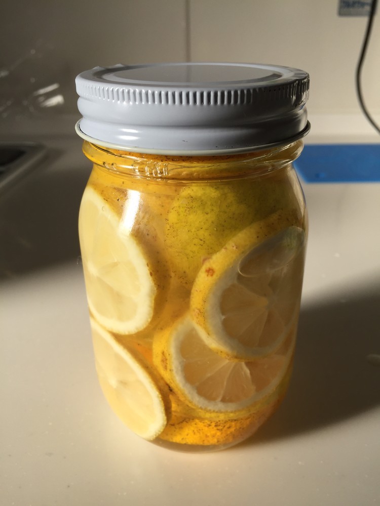 レモンの蜂蜜漬けの画像