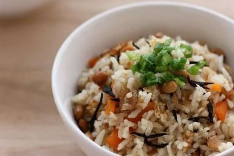 納豆とひじきの炊き込みご飯 レシピ 作り方 By Kt121 クックパッド 簡単おいしいみんなのレシピが352万品