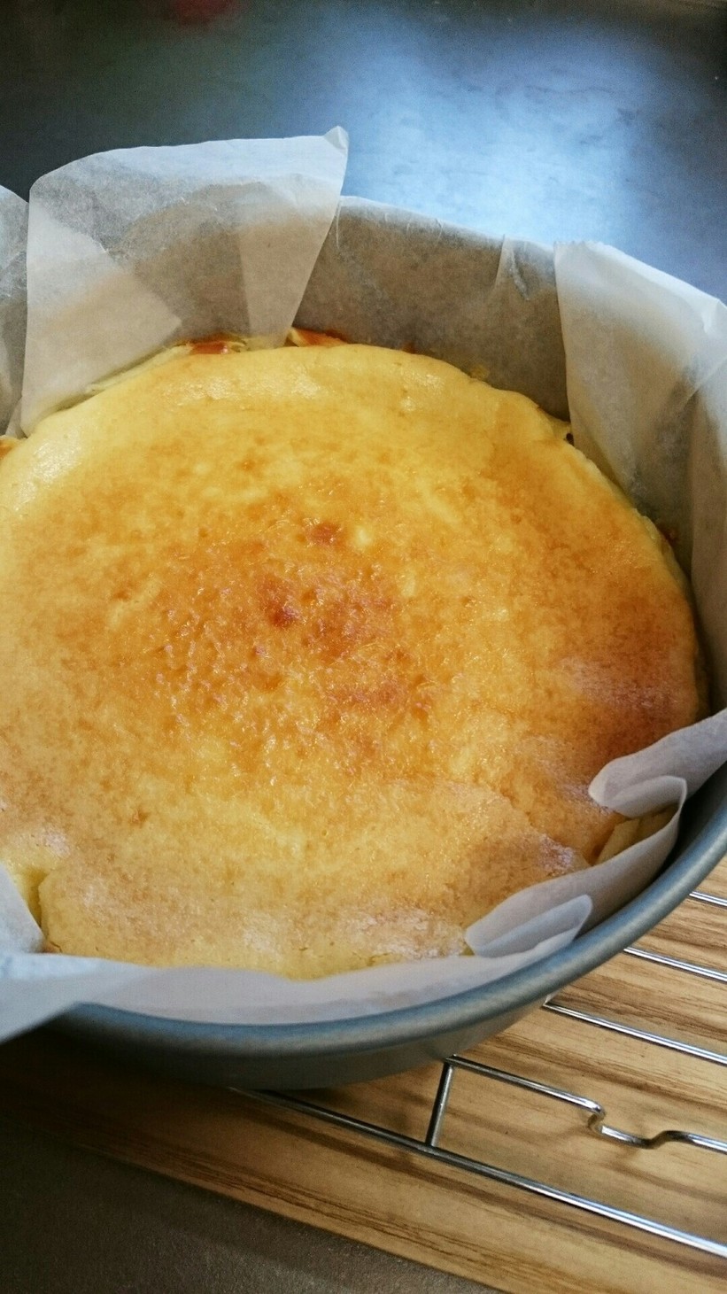 サッパリレモンのベイクドチーズケーキの画像
