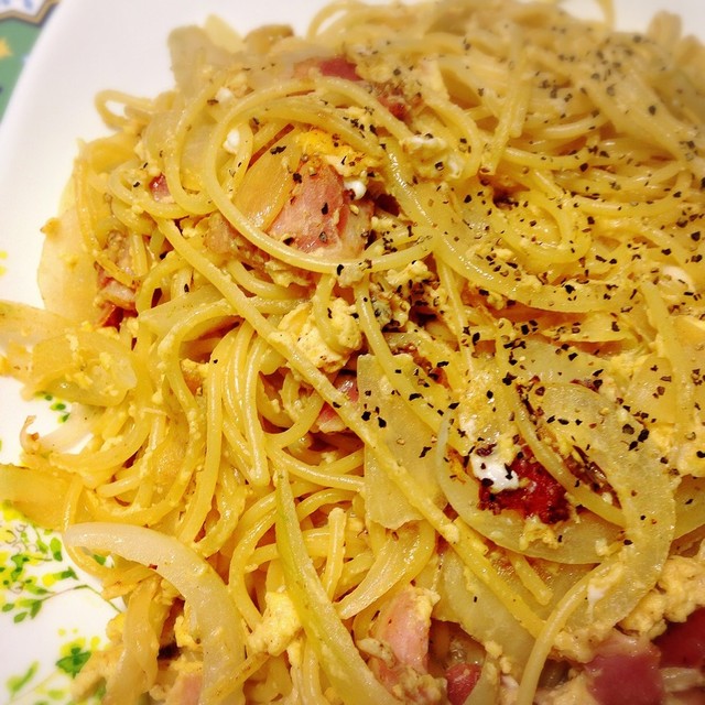 簡単 ベーコンとたまごの炒めパスタ レシピ 作り方 By Nyanya クックパッド 簡単おいしいみんなのレシピが358万品