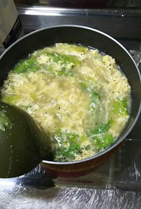 レタスと卵の中華風スープ