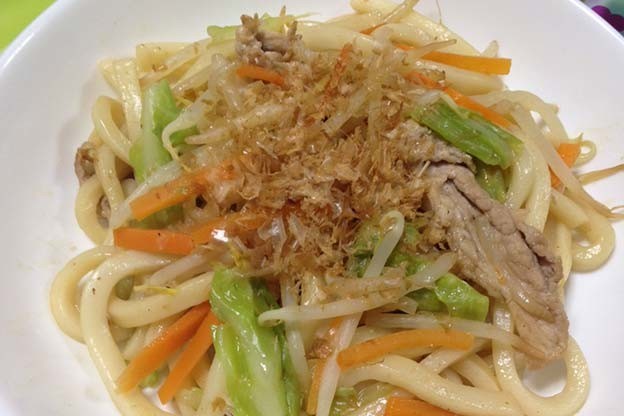 【簡単ランチ】麺つゆdeあっさり焼うどんの画像