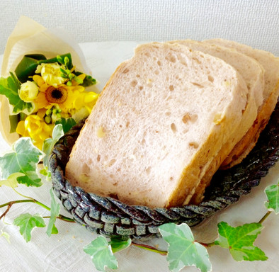 HB☆ココナッツ香る♡くるみ食パンの写真
