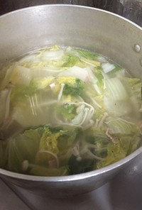 創味シャンタンDXで白菜スープ
