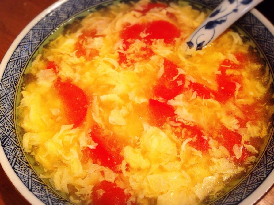 トマトと卵でシャンタンスープの画像