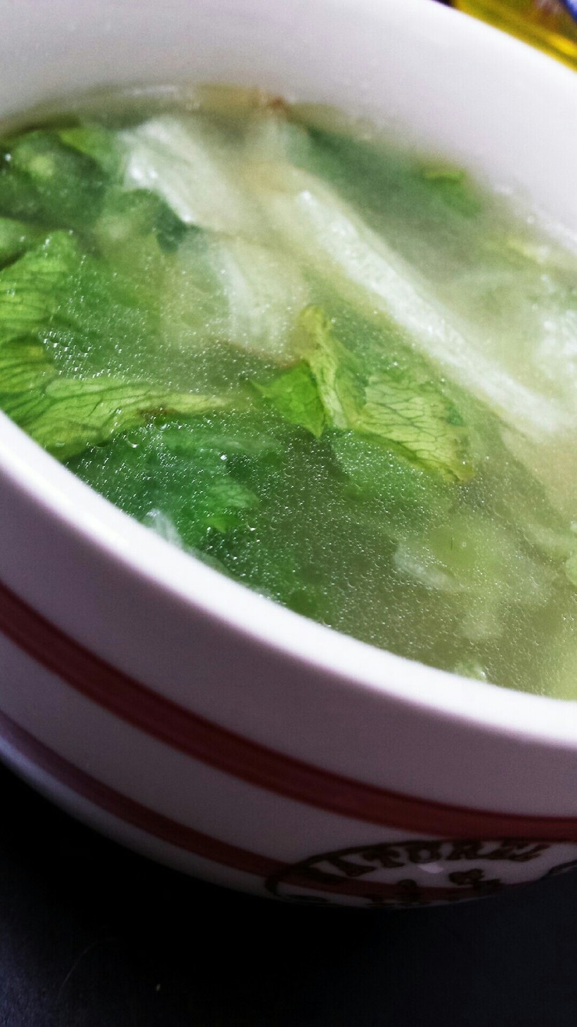 ズボラ飯☆レタススープの画像