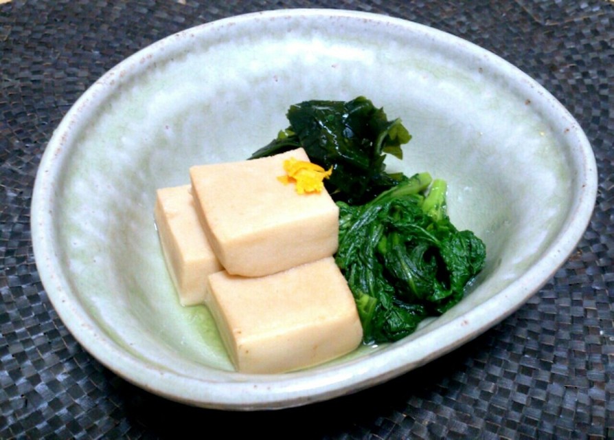 高野豆腐と春菊のわかめ煮の画像