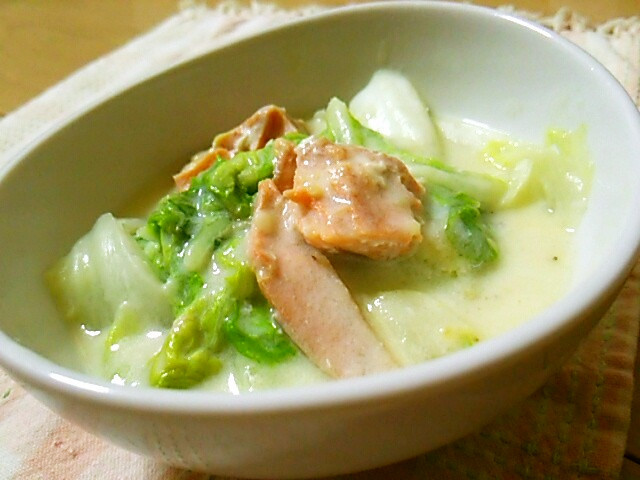冬に食べたい♡サーモンと白菜のクリーム煮の画像