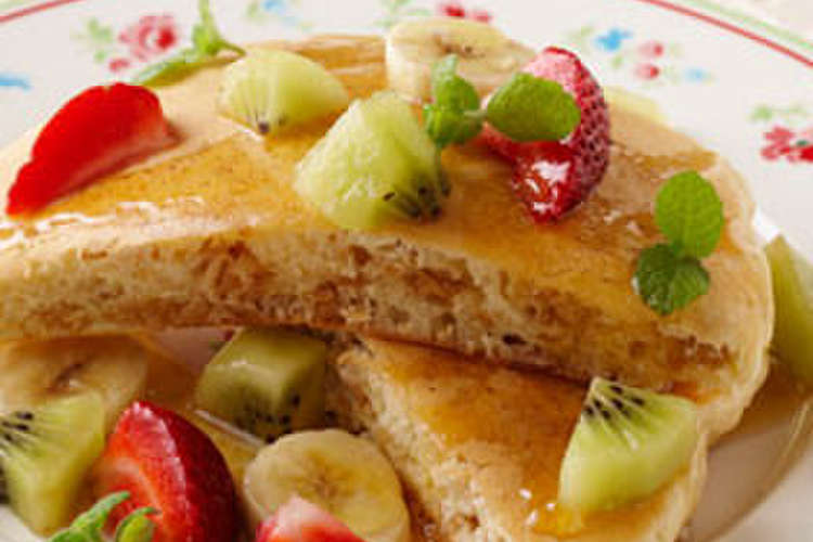 グラノーラホットケーキのフルーツ添え レシピ 作り方 By おいしいコープ クックパッド