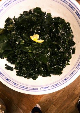 残った漬け物の汁と乾燥わかめで☆リメイク