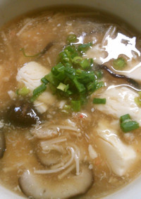簡単♪豆腐とカニきのこのとろみ中華スープ