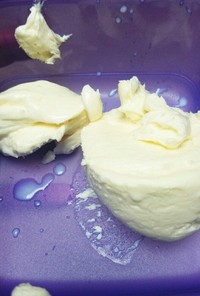 植物性生クリームでバター(マーガリン)