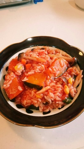 トマトジュースで野菜たっぷりリゾット