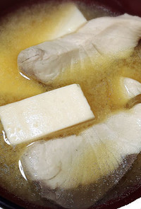 ぶりと豆腐の味噌汁