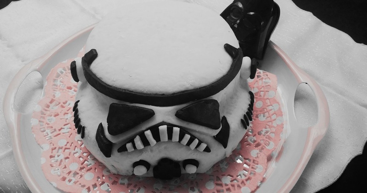 スターウォーズのストームトルーパーケーキ レシピ 作り方 By むぎむぎちゃ クックパッド 簡単おいしいみんなのレシピが351万品