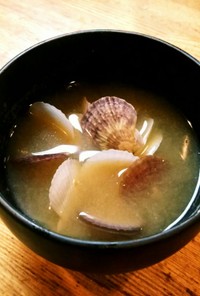 ホタテ雅貝の味噌汁