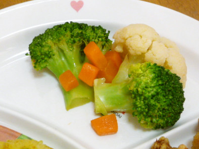 花野菜のごま醤油和え・保育園給食の写真