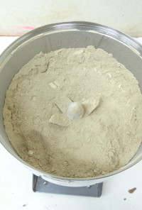 小麦ふすま粉末化｜製粉機ハイスピードミル