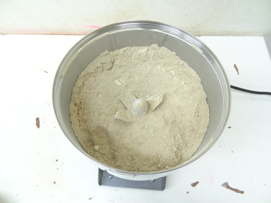 小麦ふすま粉末化｜製粉機ハイスピードミルの画像