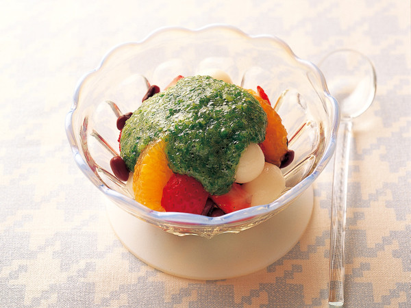オクラと小豆のフルーツ白玉
