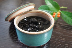 乾物屋のおせち|甘さ控えめふっくら黒豆
