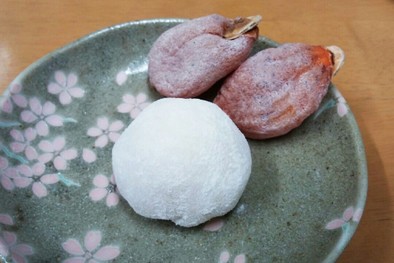 市田柿のチーズクリーム大福餅の写真