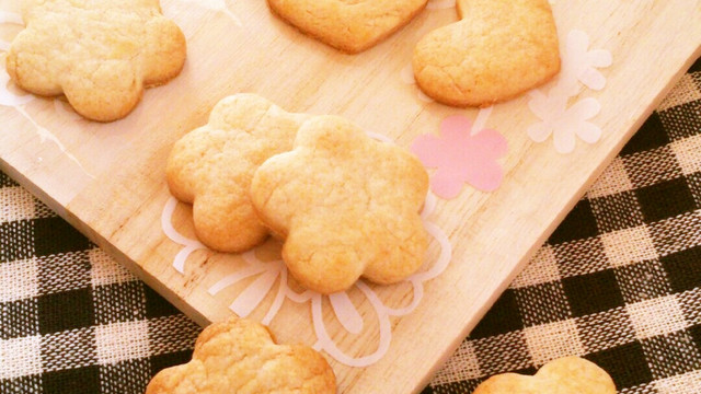 ホケミで簡単 基本の型抜きクッキー レシピ 作り方 By ゆぅゅぅ クックパッド 簡単おいしいみんなのレシピが350万品