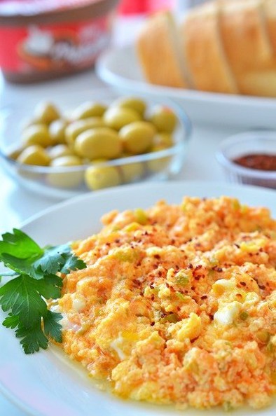 トルコの家庭料理☆ふわふわ卵のメネメンの写真