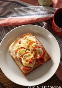 朝ごはんに簡単♪茹で卵のピザトースト