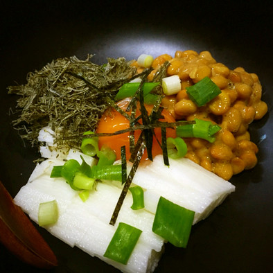 長芋と納豆とおぼろ昆布の和え物の写真
