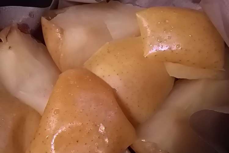 ダッチオーブンで砂糖なしの焼きりんご レシピ 作り方 By 洒々落々 クックパッド