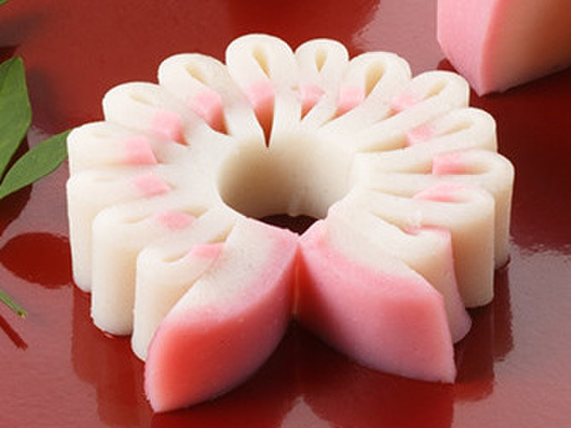 簡単おせち かまぼこ飾り切り 孔雀 レシピ 作り方 By 一正蒲鉾株式会社 クックパッド 簡単おいしいみんなのレシピが357万品