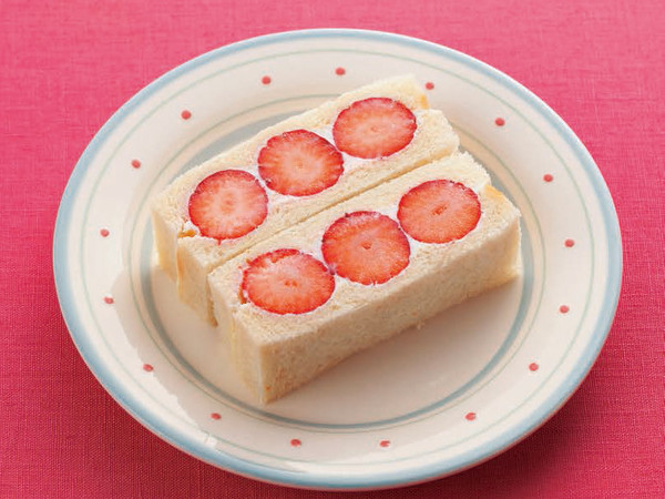 いちごヨーグルトサンド