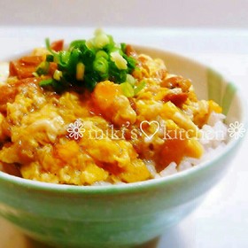 材料2つ ✼ 焼き鳥缶deおいしい親子丼