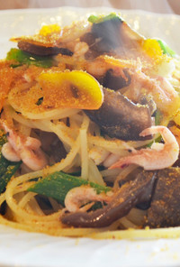 スパゲッティーニ 桜海老とキクラゲ 九条ねぎのペペロンチーノカラスミ添え 
