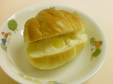 なみすけパン【保育園給食】の写真