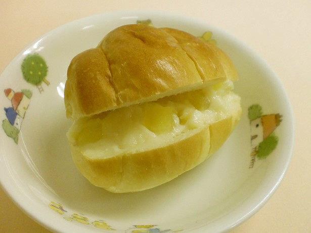 なみすけパン【保育園給食】の画像