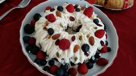 クリスマスリースケーキ