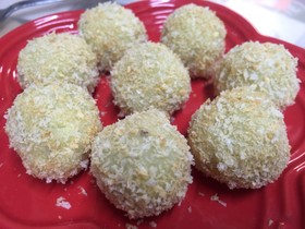 離乳食後期★簡単揚げない薩摩芋コロッケ