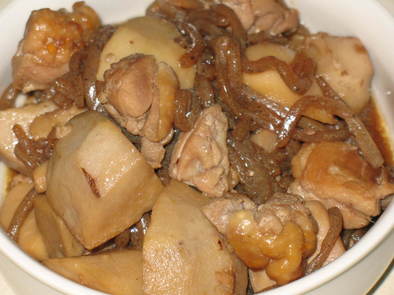 里芋と鶏肉の煮物♫♬の写真